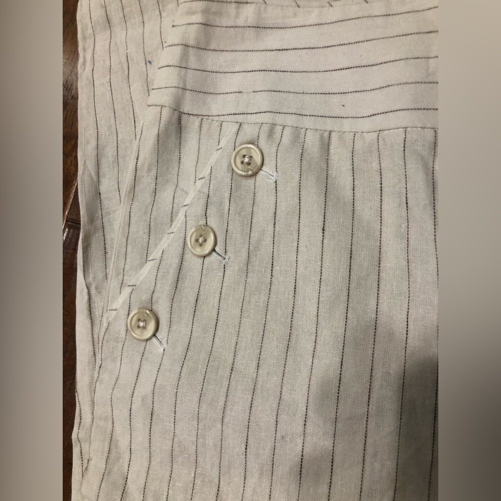 NWT Willi Smith white pin striped dress pants.
